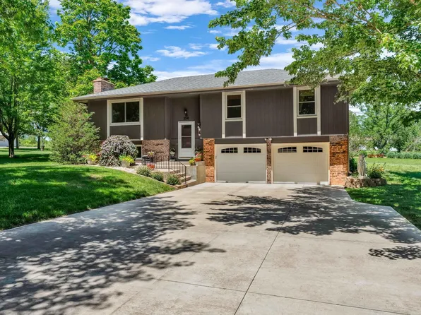 2310 NE 35th St, Topeka, KS 66617