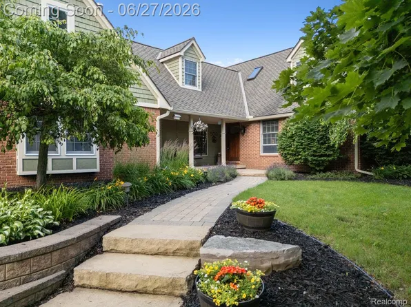 5010 Mallards Lndg, Highland, MI 48357