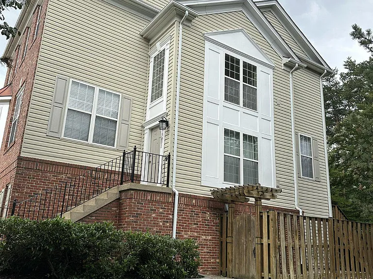 13031 Rose Petal Cir — Photo 2