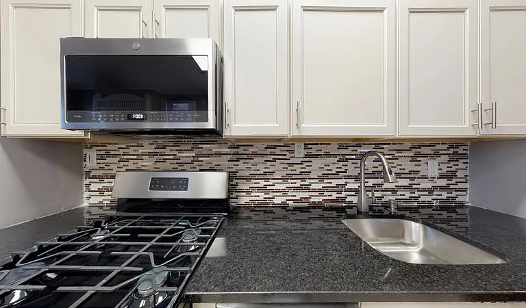 315 S Beech St #2 — Photo 5