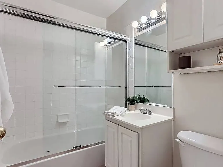 Asbury Place — Photo 14