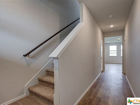 4th image of 1414 Prynne St