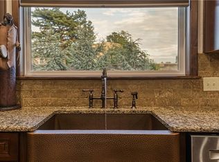 903 S Cearlock Ave, Cheyenne, OK 73628