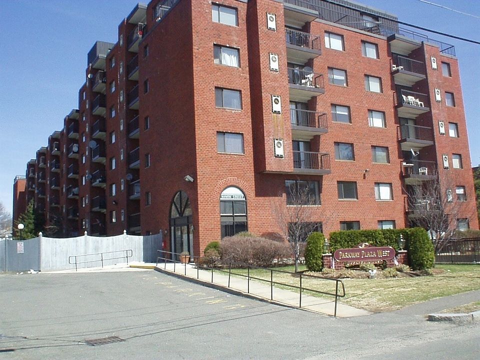 1st image of 8 9th St APT 102