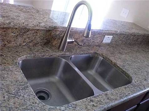 3rd image of 11277 Savannah Landing Cir