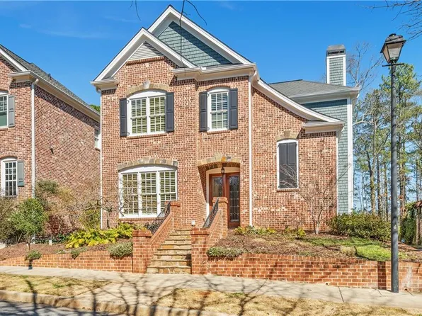 932 Manor Parc Dr, Decatur, GA 30033