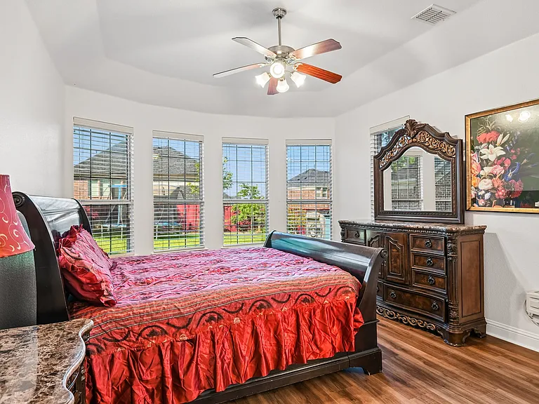 6006 Shadywood Ln — Photo 17