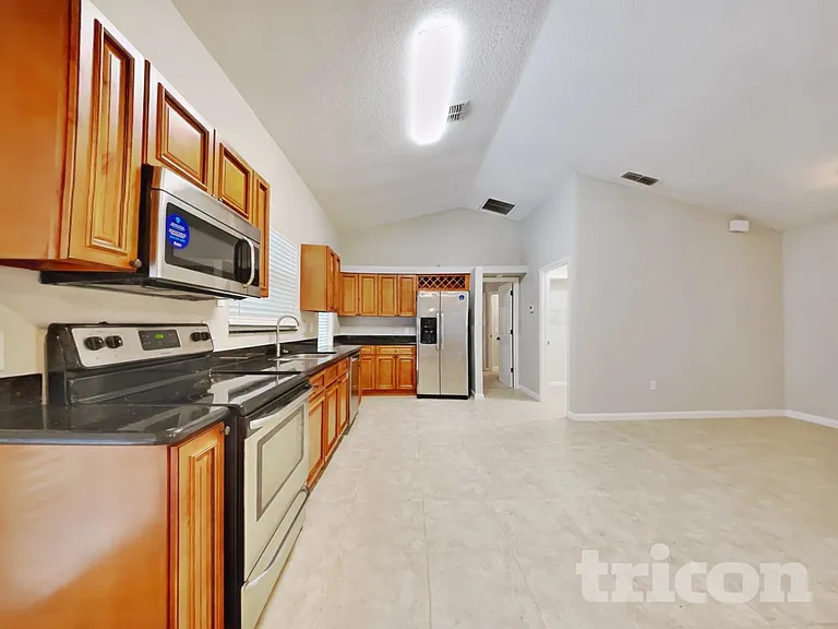 6951 Jarvis Rd — Photo 4