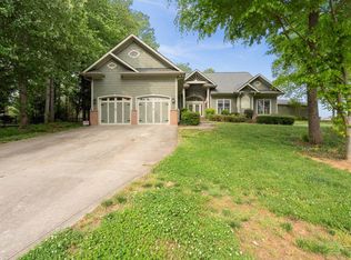 114 Amelia Ln, Mooresville, NC 28117