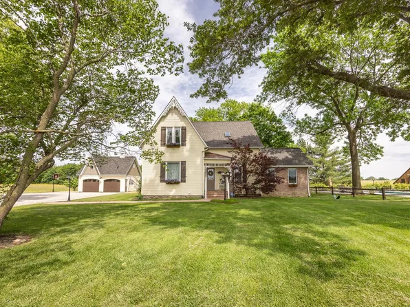 6536 White Oaks Club Rd, Freeburg, IL 62243