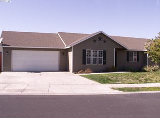 1320 SW 6th St, Hermiston, OR 97838