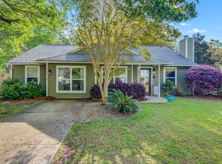 1064 Oakcrest Dr, Charleston, SC 29412