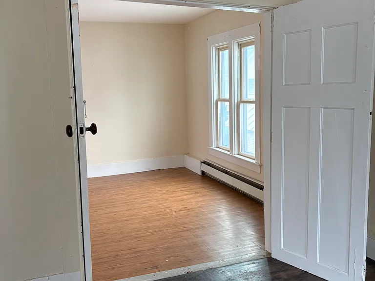 18 Center St — Photo 9