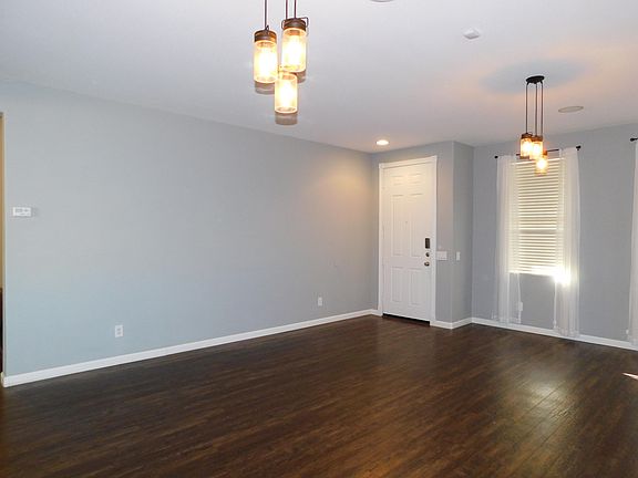 3rd image of 80306 Whitehaven Dr