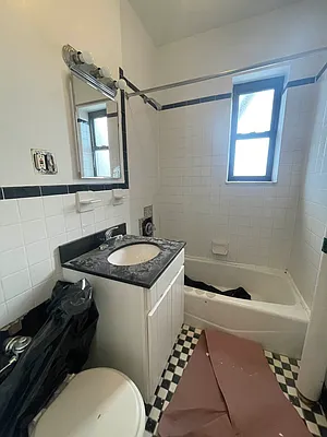 Rented by Oxford Property Group | media 12