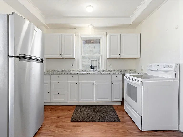 21 John St #1 — Photo 3