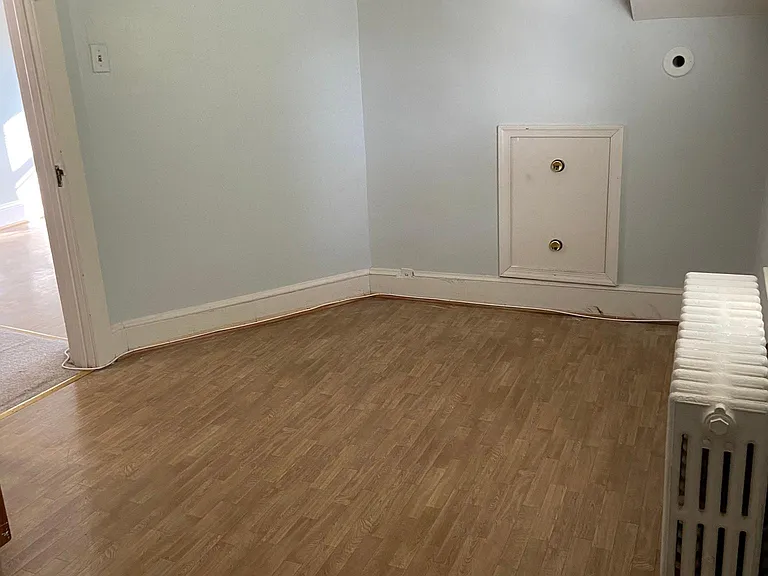 Upper level Bedroom 3