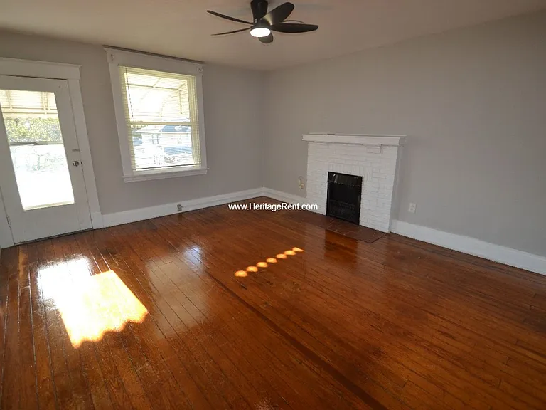 4423 Greenlee Ave — Photo 2