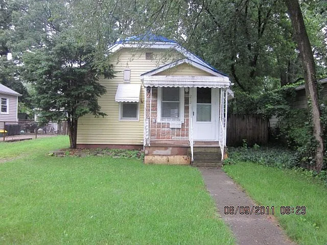 212 N Gainsborough Ave photo 1
