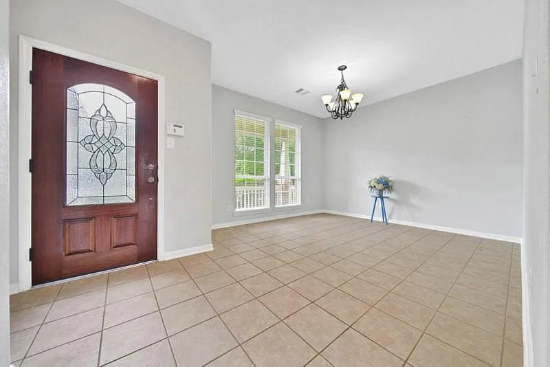 3 bed, 2.0 bath, 1732 sqft, $1,980 — Photo 4