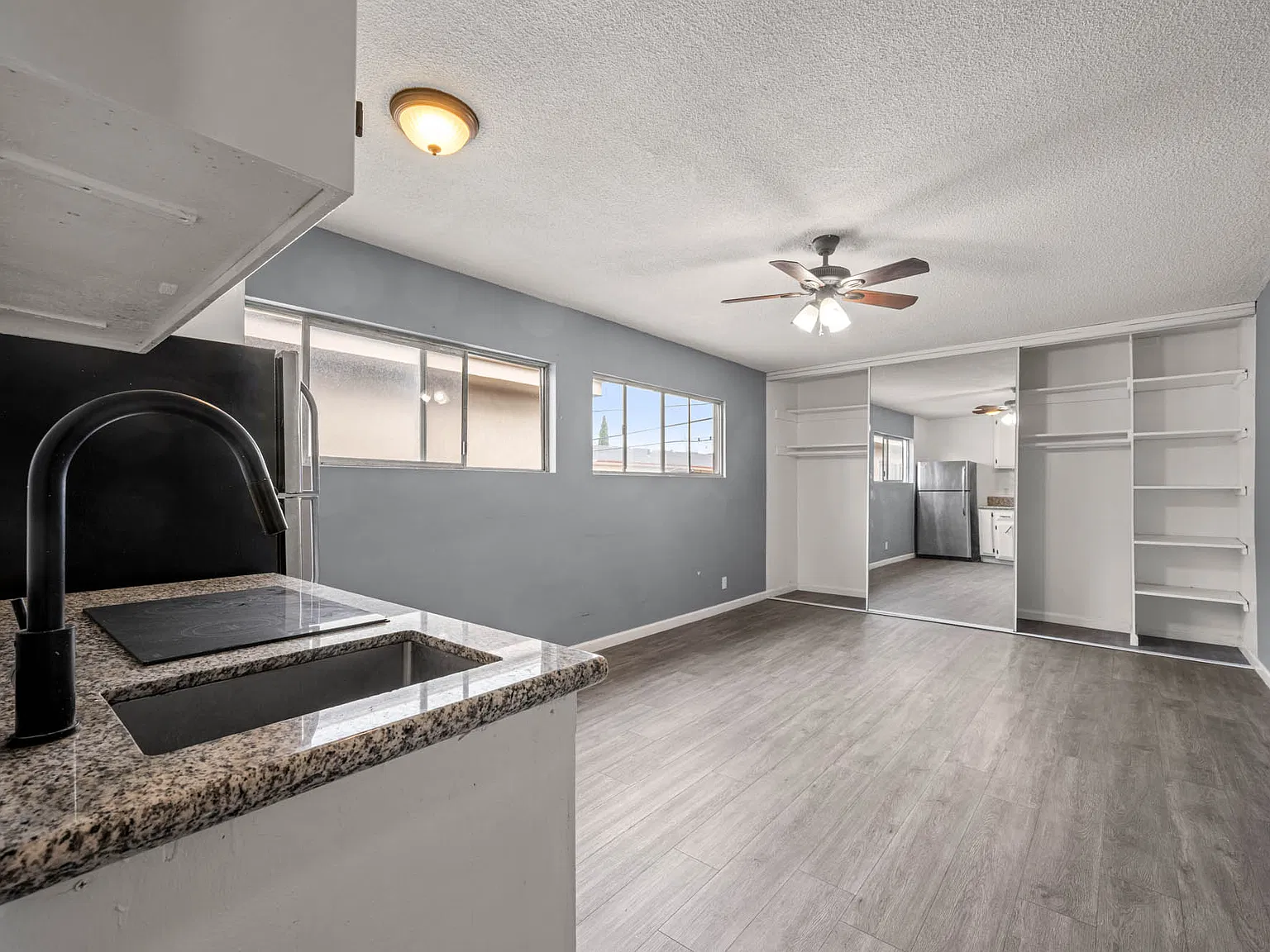 5525 Virginia Ave — Photo 2