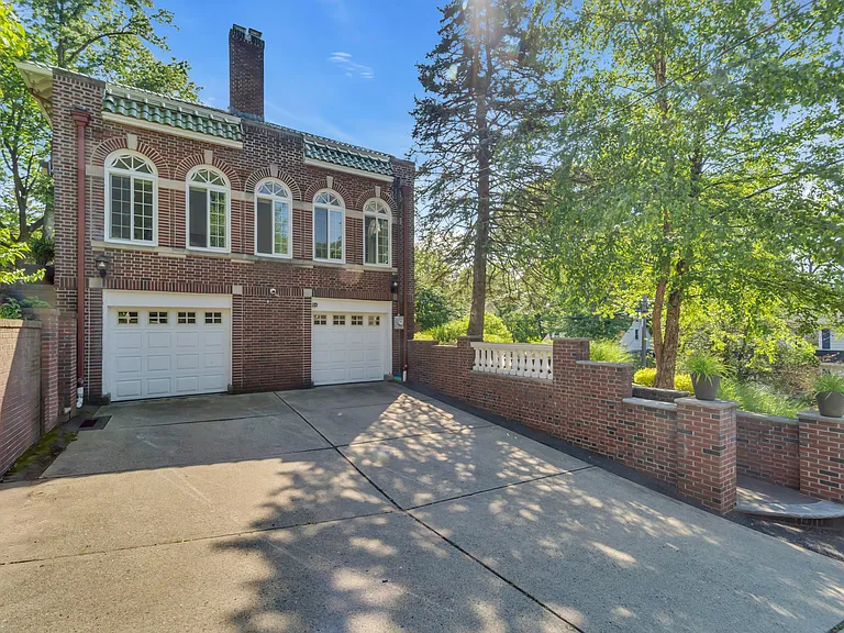 155 Paulin Blvd — Photo 31