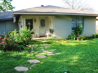 215 E 15th St, Irving, TX 75060
