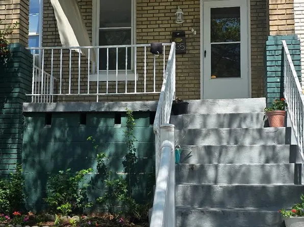 735 Princeton Pl NW, Washington, DC 20010