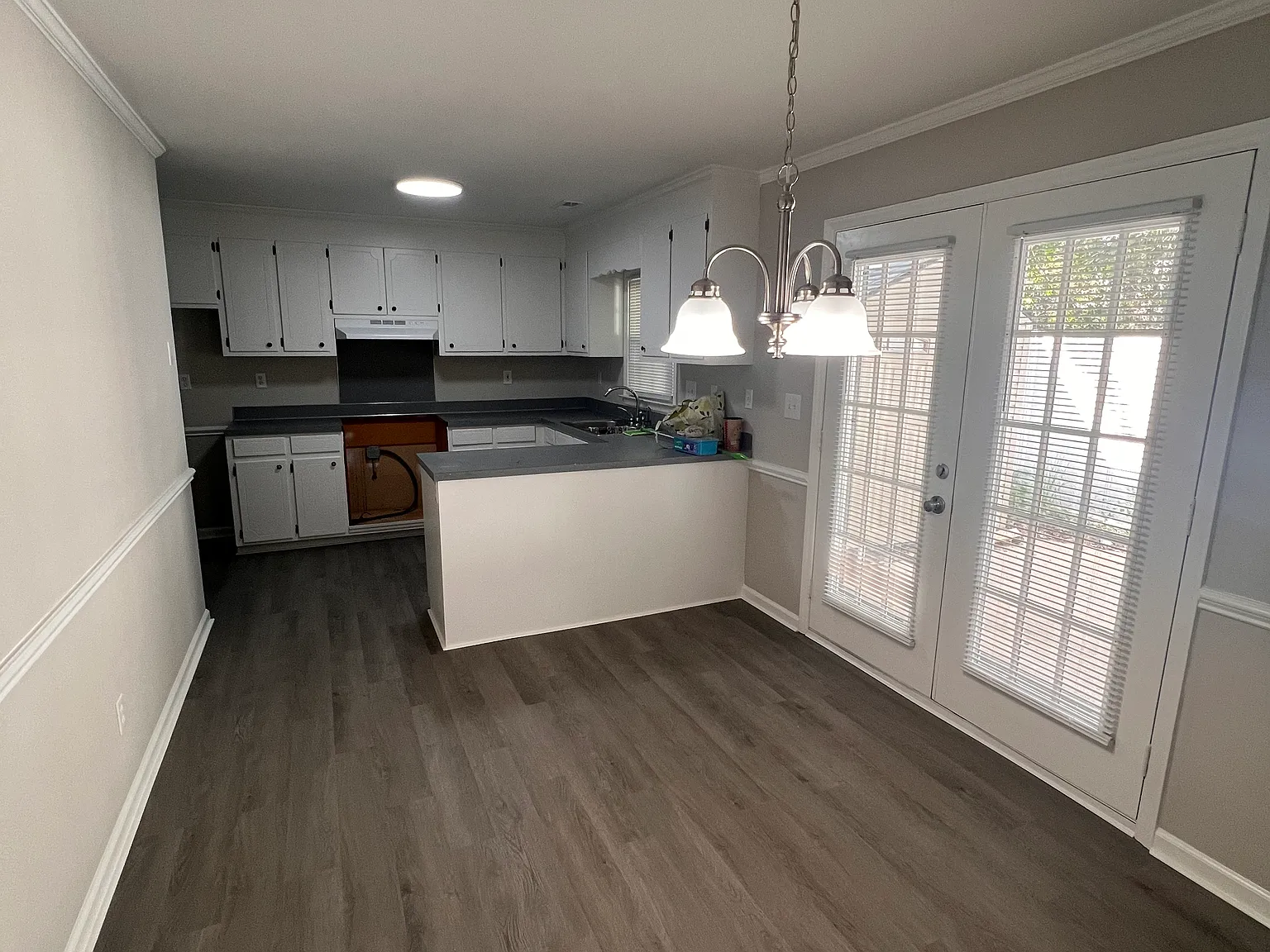 3 bed, 2.5 bath, 1453 sqft, $1,350 — Photo 3