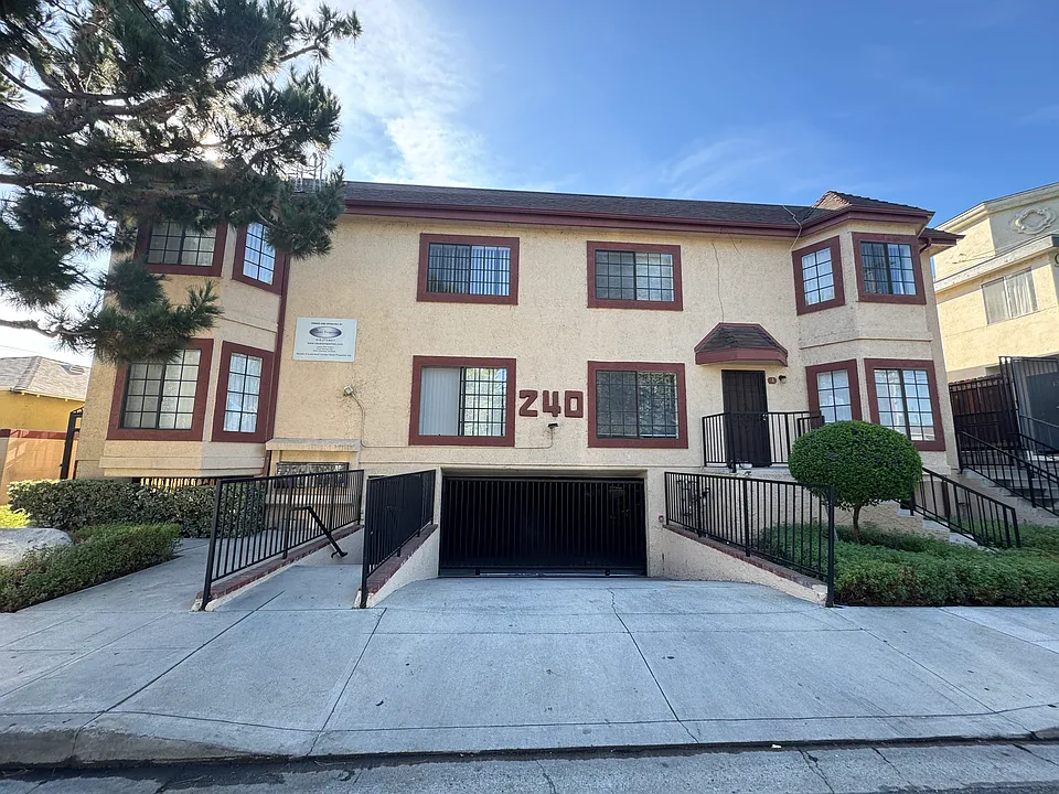 240 W Spazier Ave #H