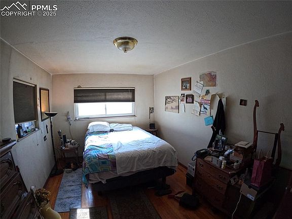 3rd image of 414 E Adams Ave