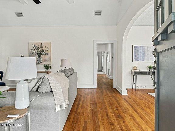 5th image of 1249 BELVEDERE Avenue
