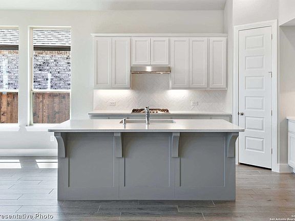 2nd image of 2905 Ashby Park