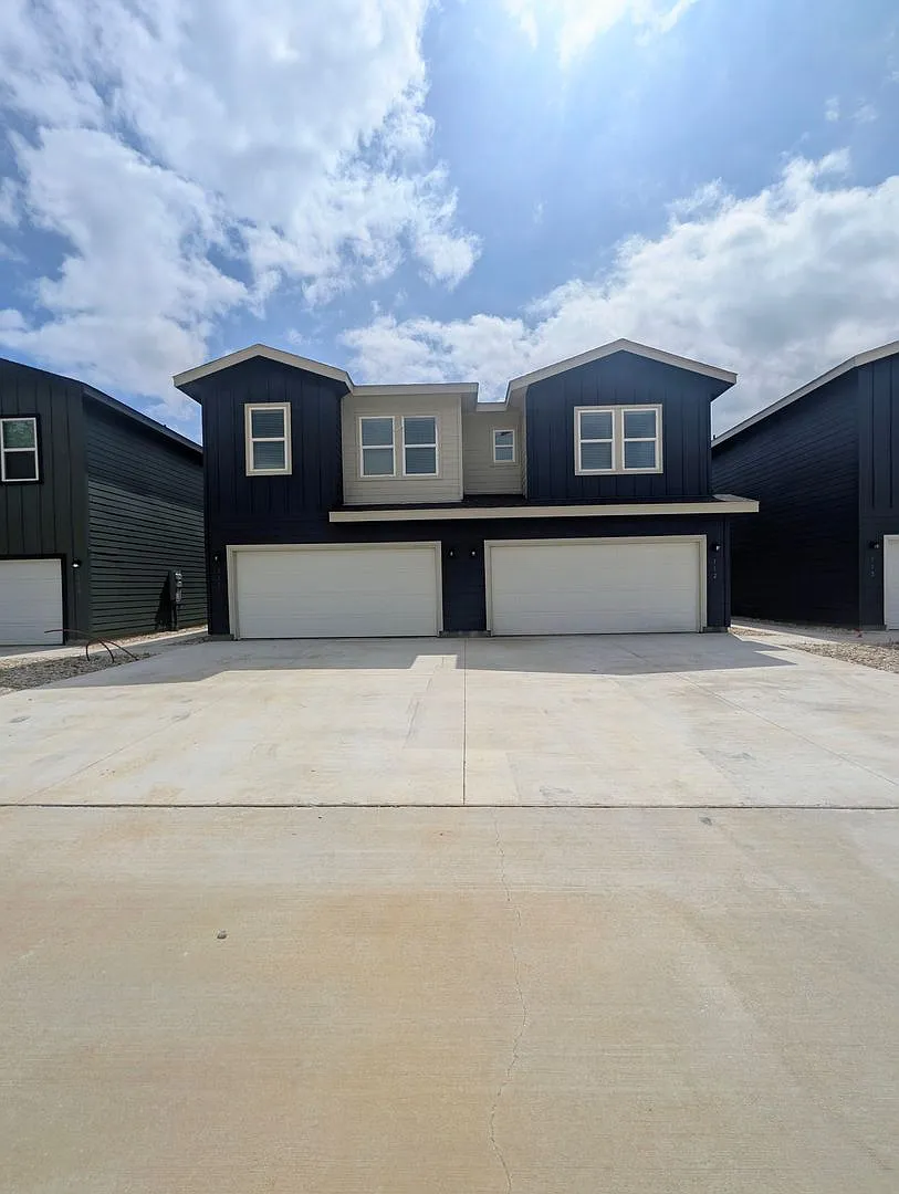 Brand New Duplex in New East Parks Community — Photo 1
