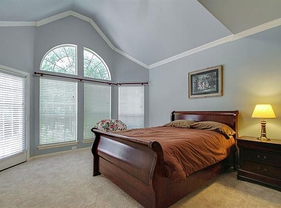 5th image of 3312 Preakness Dr