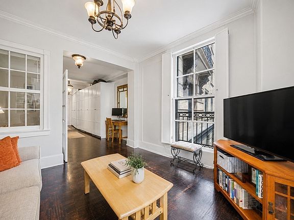 5th image of 21 Beacon St APT 4G
