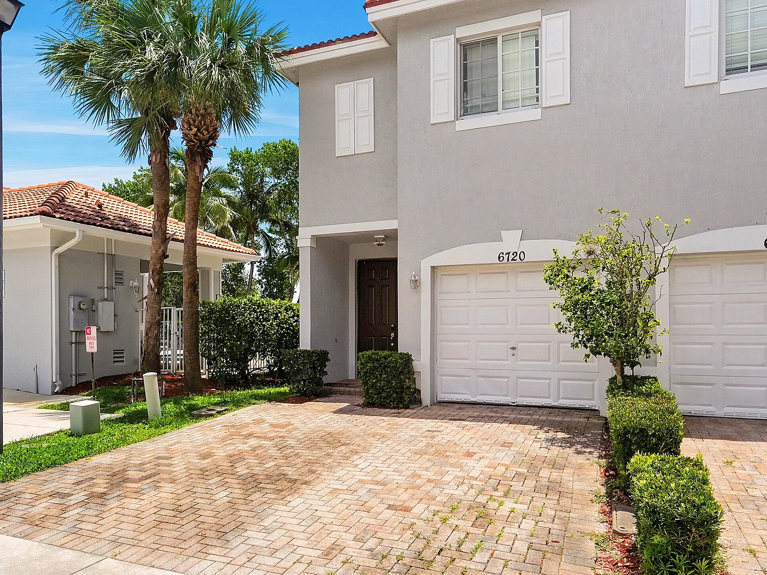 3 bed, 2.5 bath, 1688 sqft, $2,850 — Photo 3