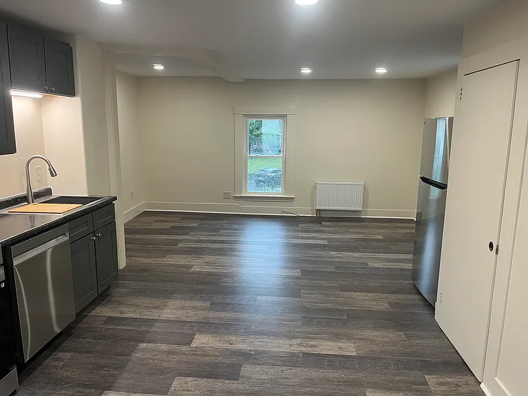 121 Park St #2 — Photo 10