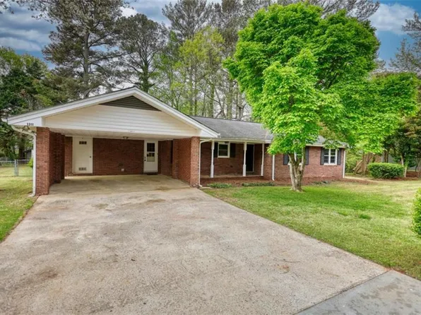 1311 Maple St SE, Conyers, GA 30013