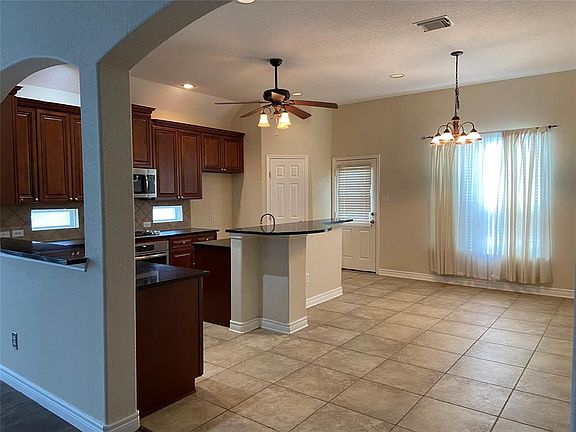 2nd image of 20811 Cottage Cove Ln