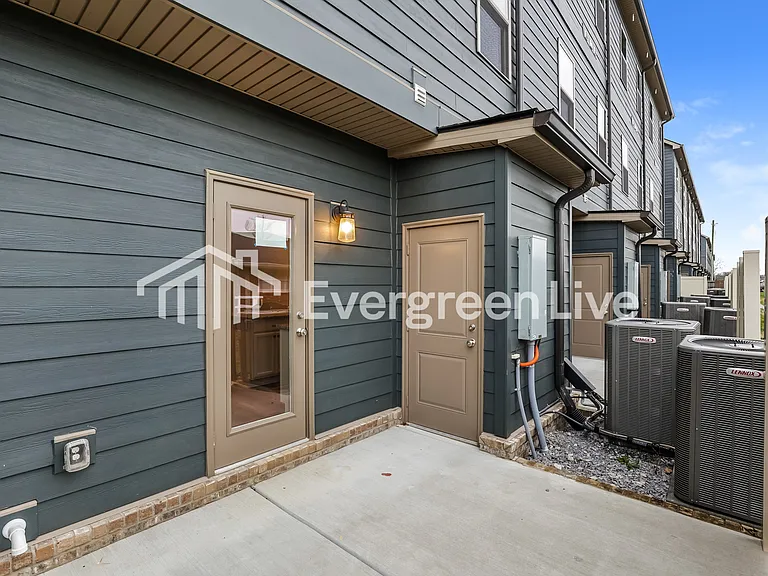730 Elkins Dr — Photo 18