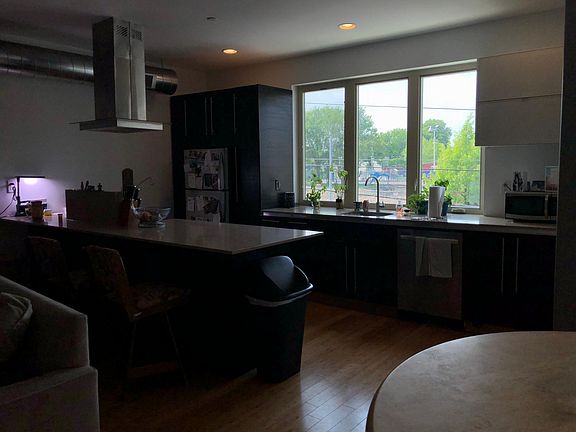 5th image of 534 E Girard Ave APT 2