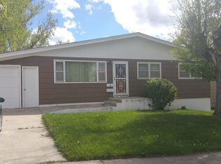 2111 W Saint Anne St, Rapid City, SD 57702