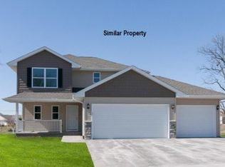 1621 Scarlet Sage Dr SW, Cedar Rapids, IA 52404