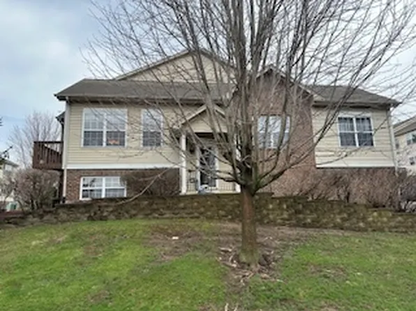 611 E Willow St, Elburn, IL 60119