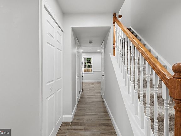 5th image of 8312 Moline Pl
