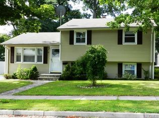 97 Youngstown Rd, Fairfield, CT 06824