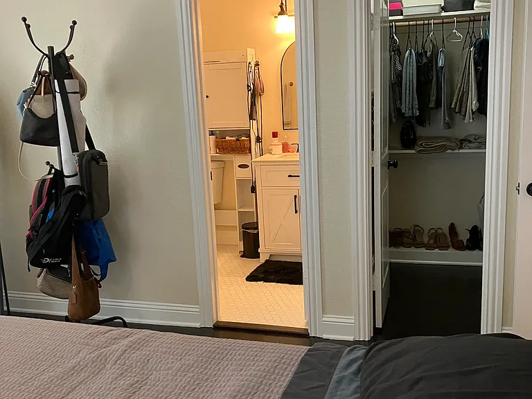 primary rooom 1 closet