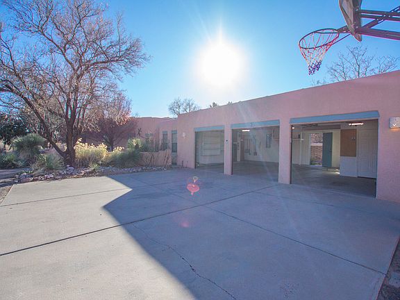 3rd image of 226 San Andres Rd