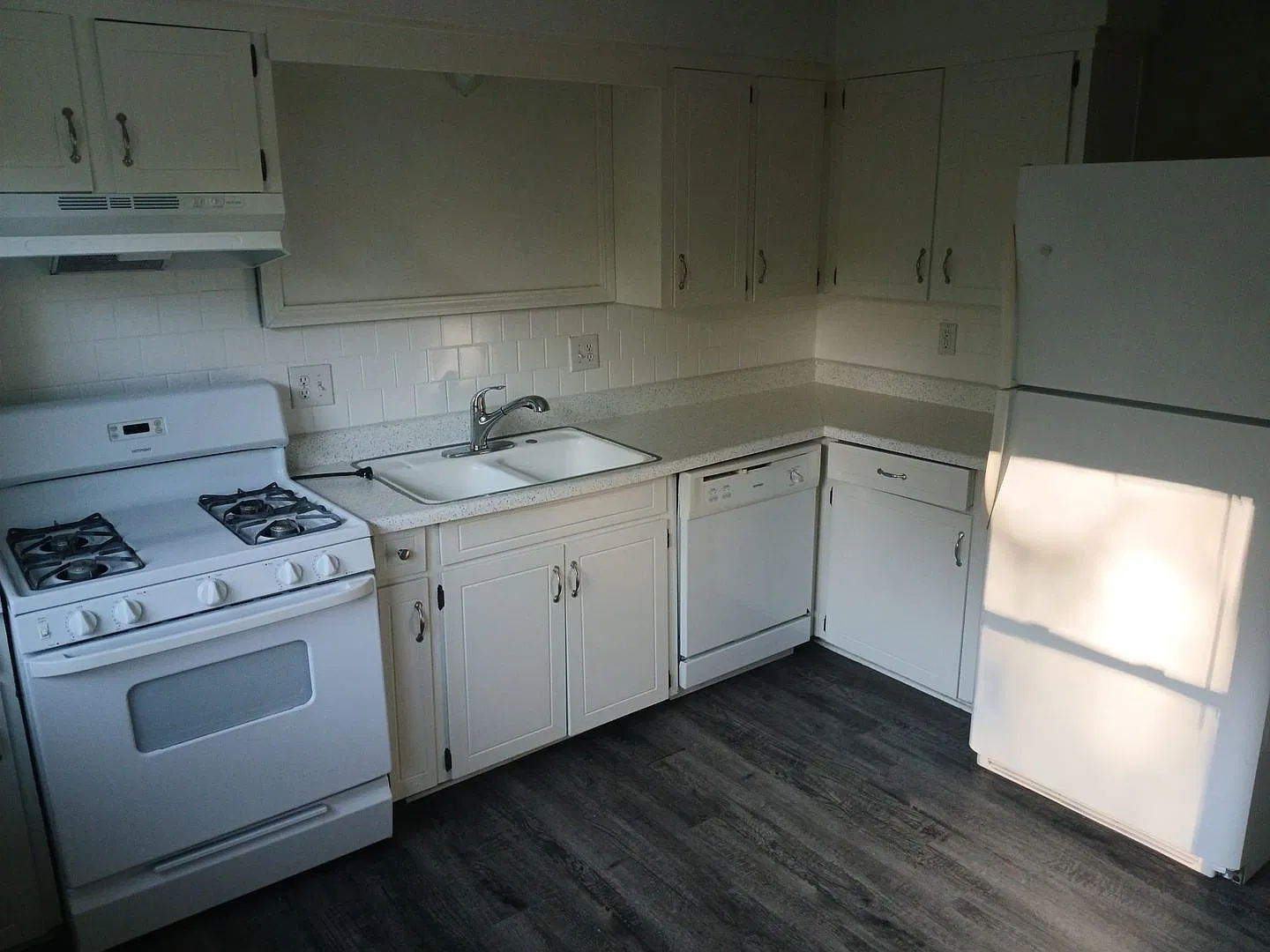 5036-5038 N Topping Duplex — Photo 4